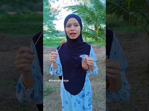 MAKAN CILOK BANYAK GAYA