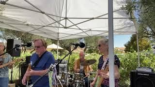 Julie and the Jukes, "Help Me"