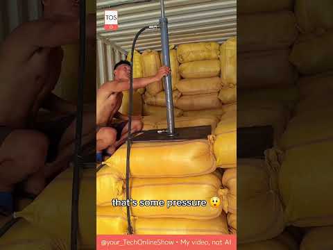 AIR POWER 💨💪 how sacks get compressed in container 📦 #crafts #skills #lifehack #shorts #airpower