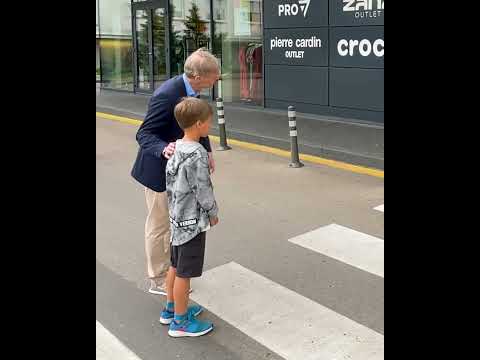 A father teaches his son to respect women #shorts #short #kindness