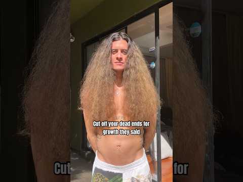 Split ends, dead ends, bad friends - snip snip 😎 #hair #haircut #hairstyle #haircare #curlyhair