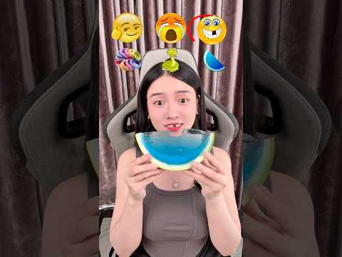Eat emoticons in order 🪱😭