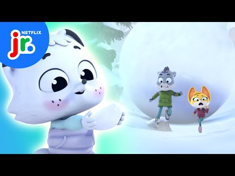 The Mystery of the Missing Fox! 🦊 The Creature Cases | Netflix Jr