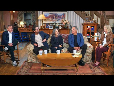Cast Of 'Everybody Loves Raymond' Reunites For 30-Year Anniversary