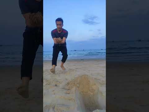 [Dũ Du Kích]-trò chơi tuổi thơ 237: Chọi Đất Cát #shortvideo #shorts #music #trochoi #8x9x #diy