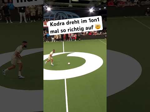 Kodra wurde im 1on1 von der Leine gelassen ๐ซฃ #BallerLeague