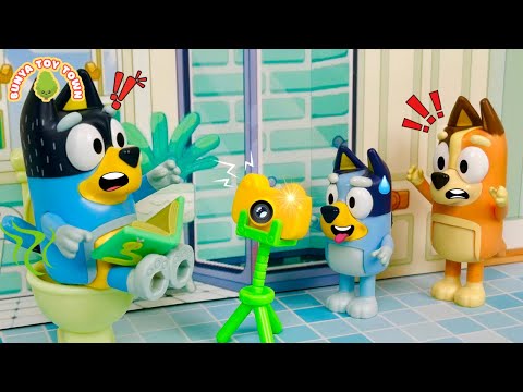 BLUEY Stop Being Nosey! 🚫 | Lessons For Kids | Pretend Play with Bluey Toys