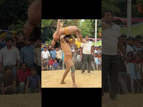 рд╕реБрд▓реНрддрд╛рди рд╡рд╛рд░рд╕реА рд╣рд╡рд╛ рдореЗрдВ рдЙрдбрд╝ рдХрд░ рдорд╛рд░рд╛ | sultan warsi ki kushti #sultanpahalwankikushti #kushti #shorts