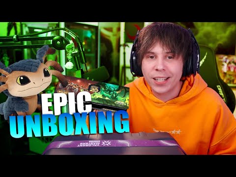 EPIC UNBOXING DE NUEVOS REGALOS | Valorant, Star Wars, World of Warcraft