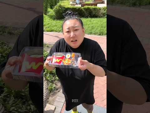 I gave her all types of snacks 🤤 #shorts #youtubeshorts #snacks