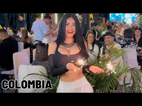 🇨🇴 NEW YEAR'S EVE IN MEDELLIN NIGHTLIFE COLOMBIA 2025