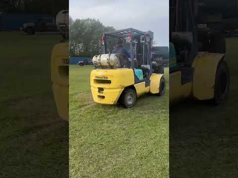 How we move vehicles with the Fork Lift #shorts