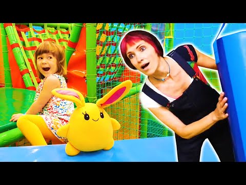 Mommy for Lucky | Kids & Toys Have Fun at the Kids' Clubs! Full Episodes of the Show for Kids