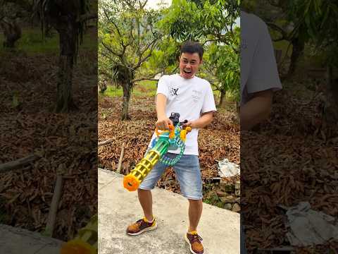 Cảm ơn cậu bé đã cứu tôi