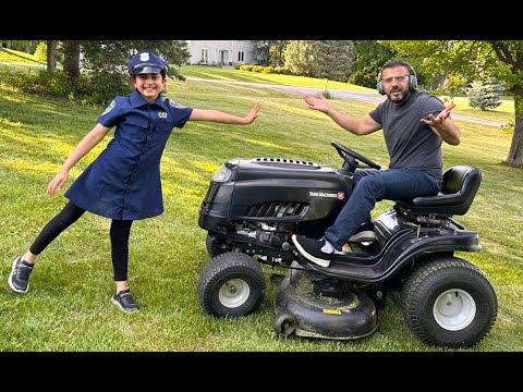 Police officer Sally teach Safety Rules with Dad