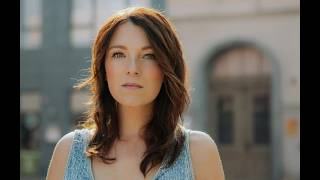 Großer Schreck im Urlaub: Iris Mareike Steen platzt bei 120 km/h der Reifen【Nachricht】