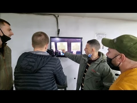 Учусь стрелять хорошая компания
