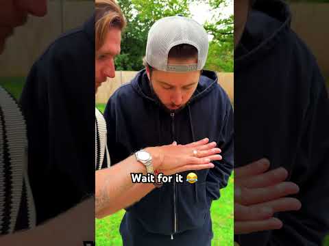 The fact he didn’t see it was hilarious 👀😂