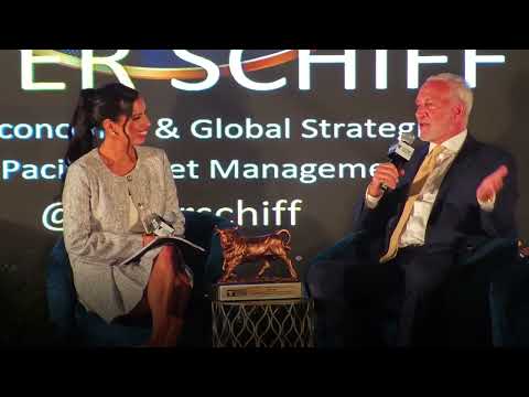 Peter Schiff Receives Latino Wall Street's Torch of Economic Freedom Award