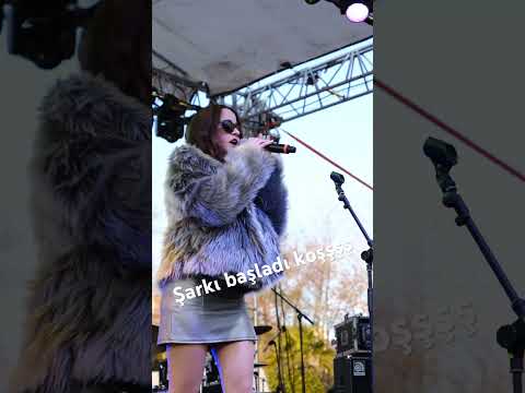 Melis Fis Kara Kedi ye yetişirken…