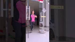 Rong's Mother's Sneeze Caused A Tornado! #Shorts#Guige #Funny #Comedy
