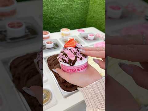 Have you ever seen a SLIME ICE CREAM? This is SO MAGICAL! Available on www.gtcreationslime.shop!