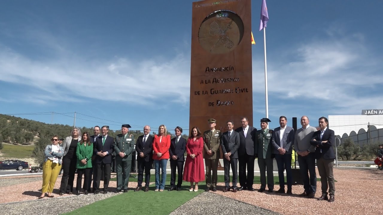 Inauguración del Monumento a la Academia de la Guardia Civil en Baeza