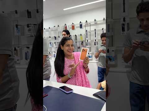 New Iphone 17 pro launch Hote Hi First Day Le Bhi Liya 🤪😳 #minivlog #iphone #iphone17pro