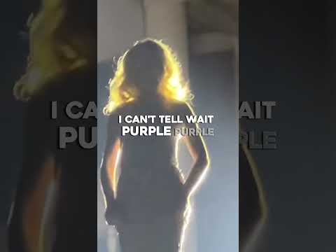 Sabrina Carpenter dramatically reveals her outfit on stage 😍❤️