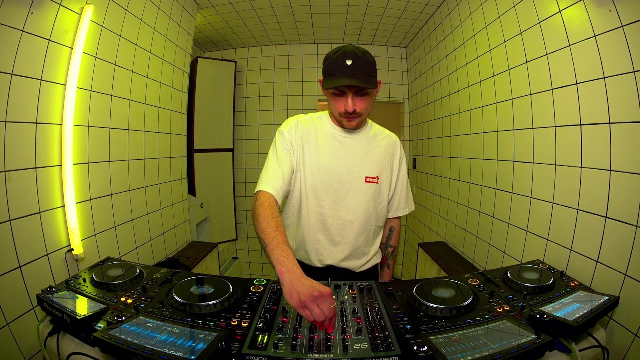 aspect ratio – Kuuse | HÖR – April 7 / 2026