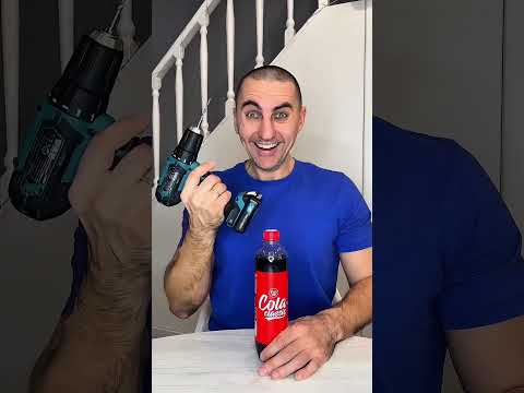 बोतल में पाइप नहीं जा पा रहा😳#Catsoftiktok #CatLovers #cat #cute #FunnyCats #catcartoon #frying