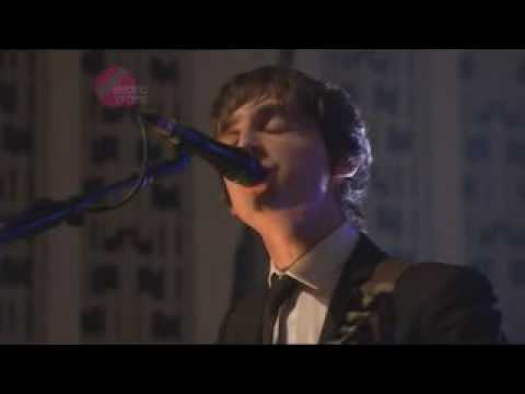 The Last Shadow Puppets - I Want You (She's So Heavy)  Electric Proms 2008