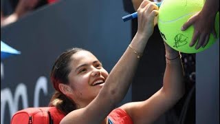 Emma Raducanu Fun Day with the Fans | Autograph signing |Australian Open 23