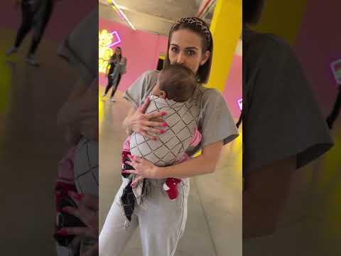 Cute cute cute 🥹🥹🥹#mom #babyboy #dancer #babylove #danceclass #cute #dance #pregnant