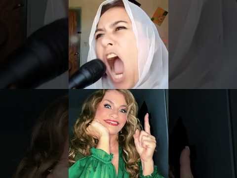 Así Se Ríe Una Señorita!-Aura Cristina Geithner