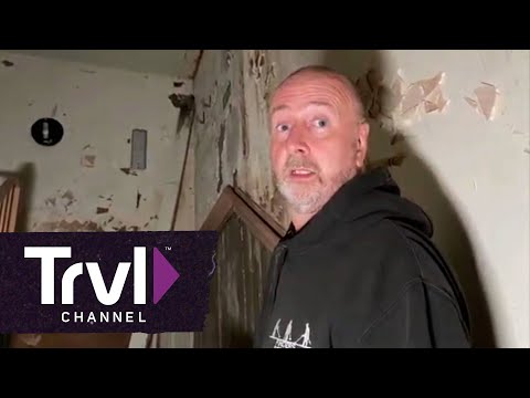 Duo Captures Moving Shadow in Abandoned Care Home | Paranormal Caught on Camera | Travel Channel