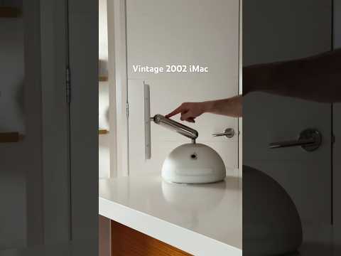 How cool is this vintage 2002 iMac G4 ๐คฉ #vintage #imac #apple #imacg4