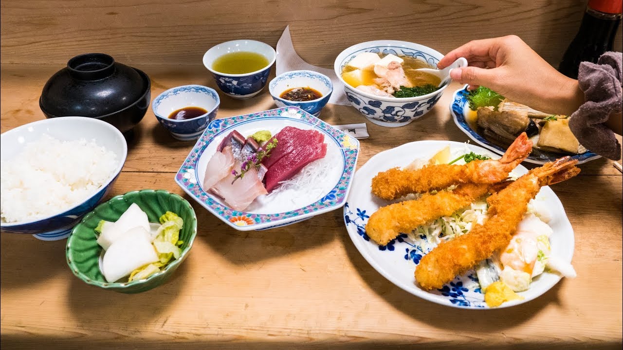 Japanese Food Tour - HIDDEN-GEMS in Tokyo, Japan Breakfast, Lunch, and Dinner