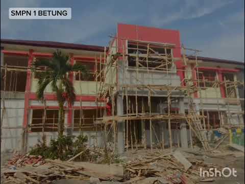 Proses Renovasi pembangunan gedung SMPN 1 Betung