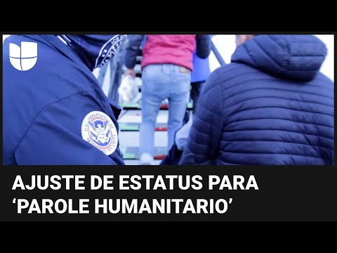 En un minuto: Inmigrantes con 'parole humanitario' deben ajustar su estatus o serán deportados