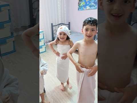 كمشتن وهنن طالعين من الحمام🤣🥳بابا جاب حلويات العيد😍🔥@LoLo-Ghazal