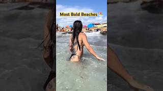 What’s happening in this context 🏖️