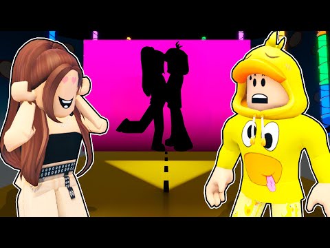 Melina y Pato Loco JUEGAN al AGUJERO en la PARED en Roblox!