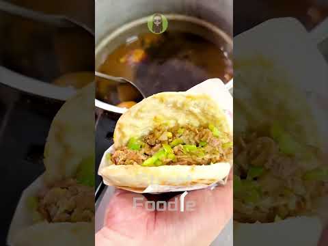 Braised Pork Egg Burger｜Street Food