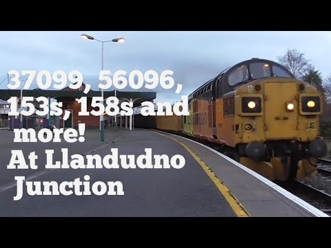 Trains at Llandudno Junction 03/12/2020 - I like Transport