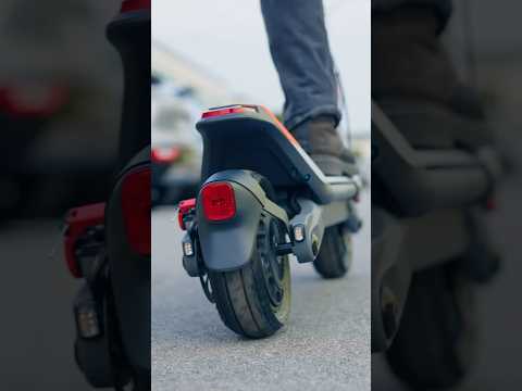 The new P100s electric scooter is here and we’ll be doing a full review video shortly.