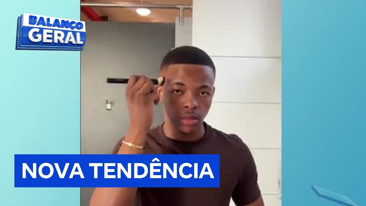 Homens adotam maquiagem e reforçam mudança cultural no cuidado com a aparência  TV Online Homens adotam maquiagem e reforçam mudança cultural no cuidado com a aparência