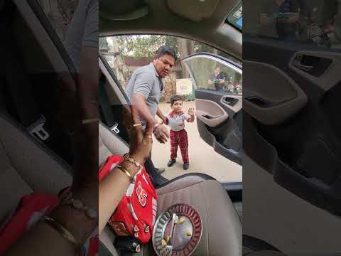 pear khaake jana hai #ytshorts #dailyshorts #pickupanddrop #heloschool #schooltime #goodmorning