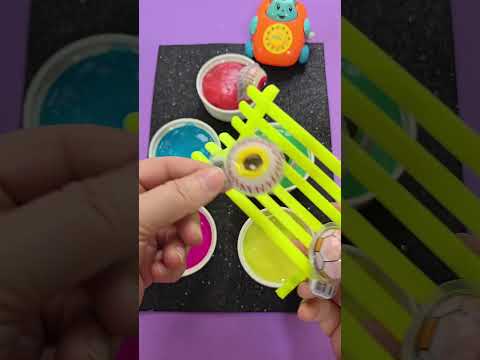 يلا يلا يا اولاد😟🙀👈🤵‍♂️ اي ايه اووه كيوت عيون😊🤓👁🔴🟡🟢🔵