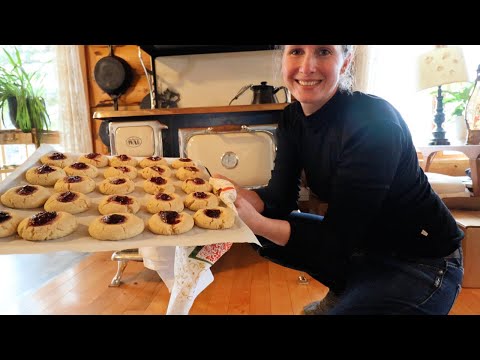 Two Easy and Delicious Holiday Recipes | Crazy Candy and Radio Cookies